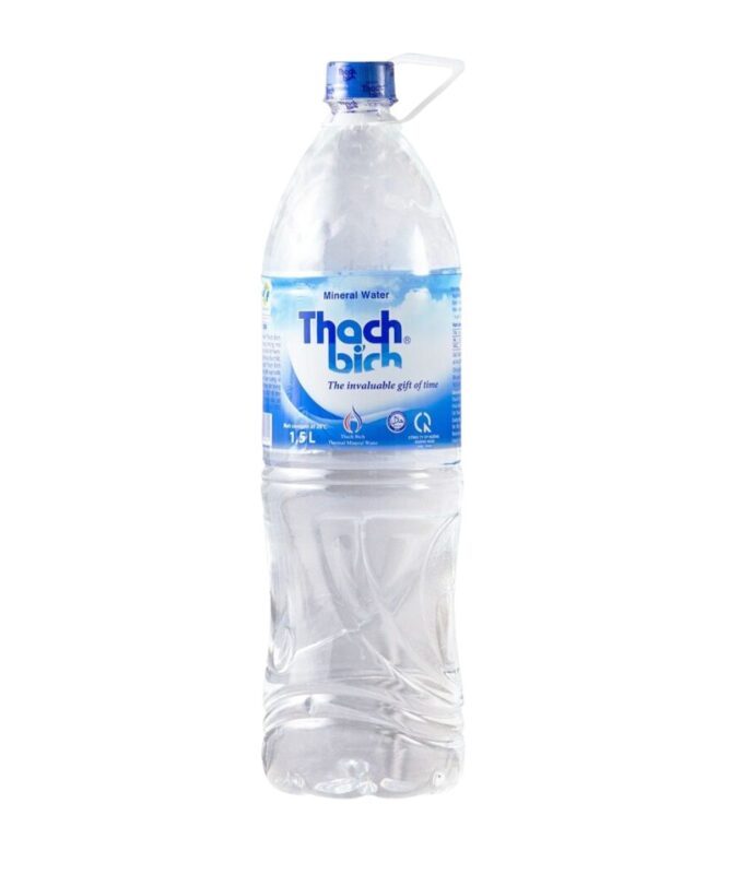 Nước khoáng Thạch Bích chai 1.5L